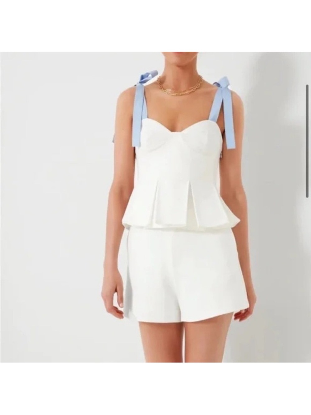 High-Waist White Tailored Shorts with Blue Strap Detail